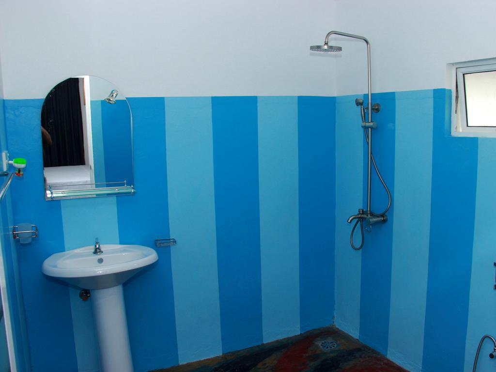 Sooriya Sewana Guest House Banduramulla Bilik gambar
