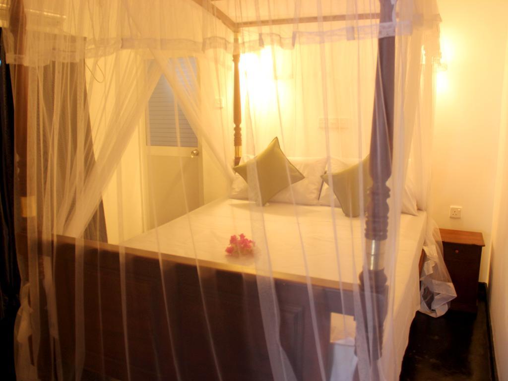 Sooriya Sewana Guest House Banduramulla Bilik gambar